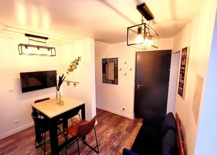 Le Bartayres 1 T3 En Souplex, Terrasse, Лурд